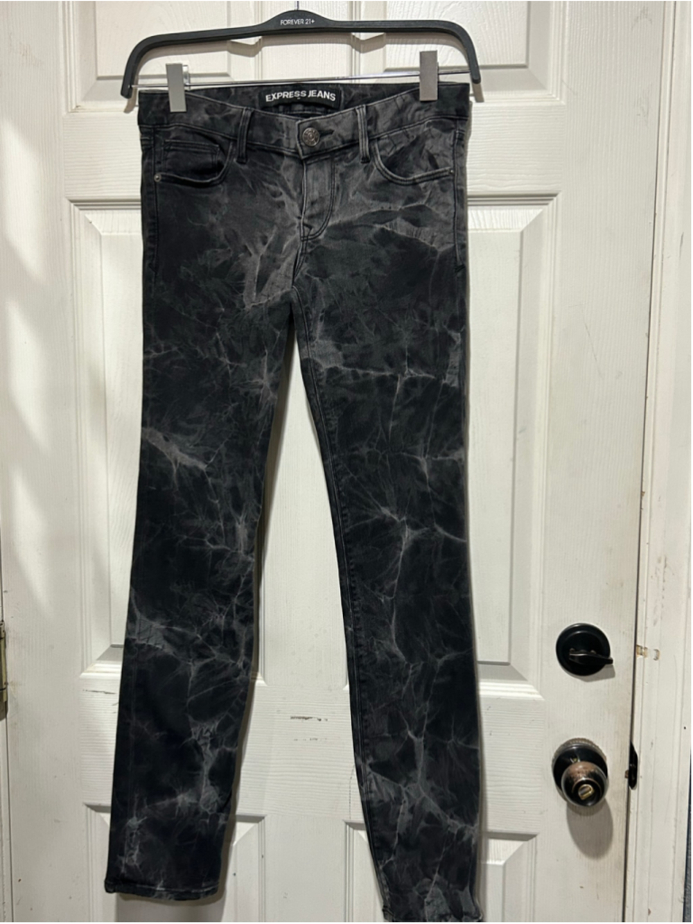 Women's Express Skinny Jeans Size 4 Black Grey Marble Wash